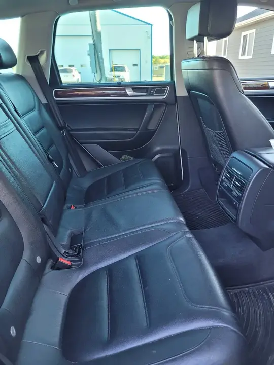 Volkswagen Touareg 2011 photo 4