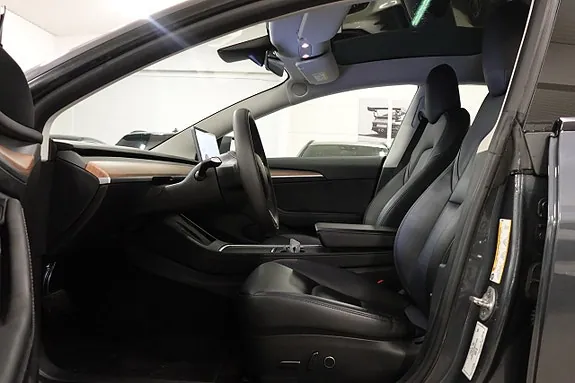 Tesla Model 3 2021 photo 4