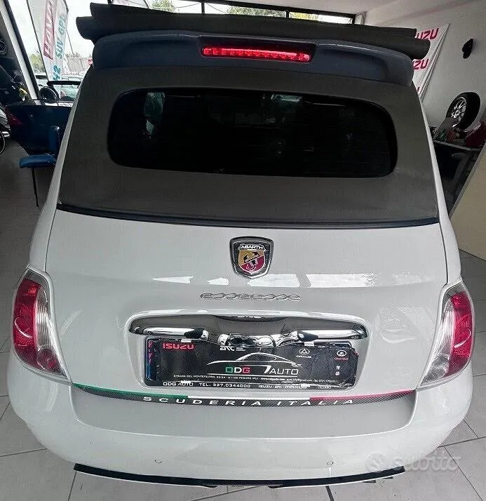 Abarth 500 2011 photo 2