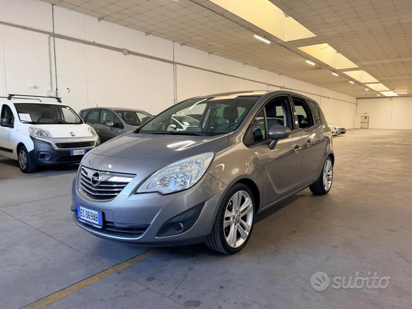 Opel Meriva 2010 photo 2