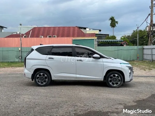 Hyundai Stargazer 2022 photo 2
