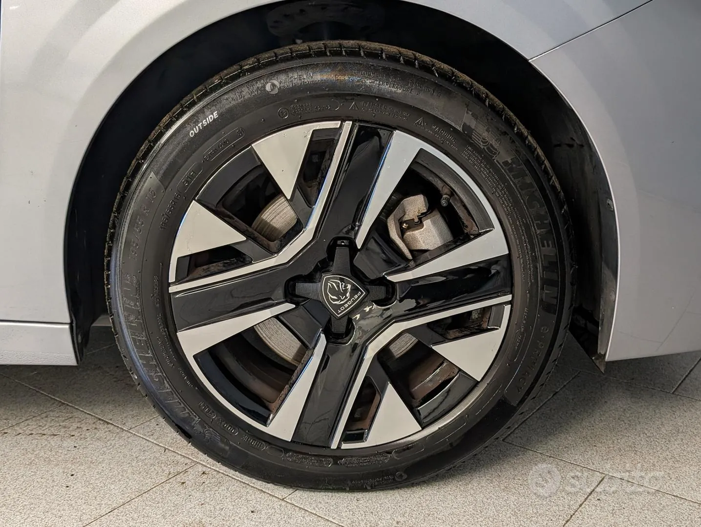 Peugeot 208 2025 photo 3