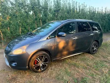 Mitsubishi Grandis