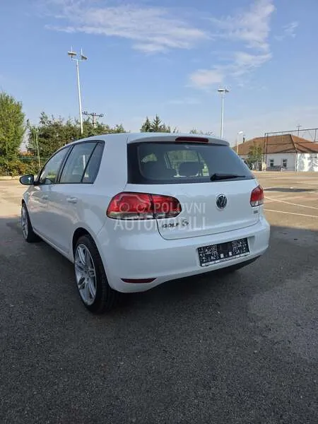 Volkswagen Golf 2012 photo 5