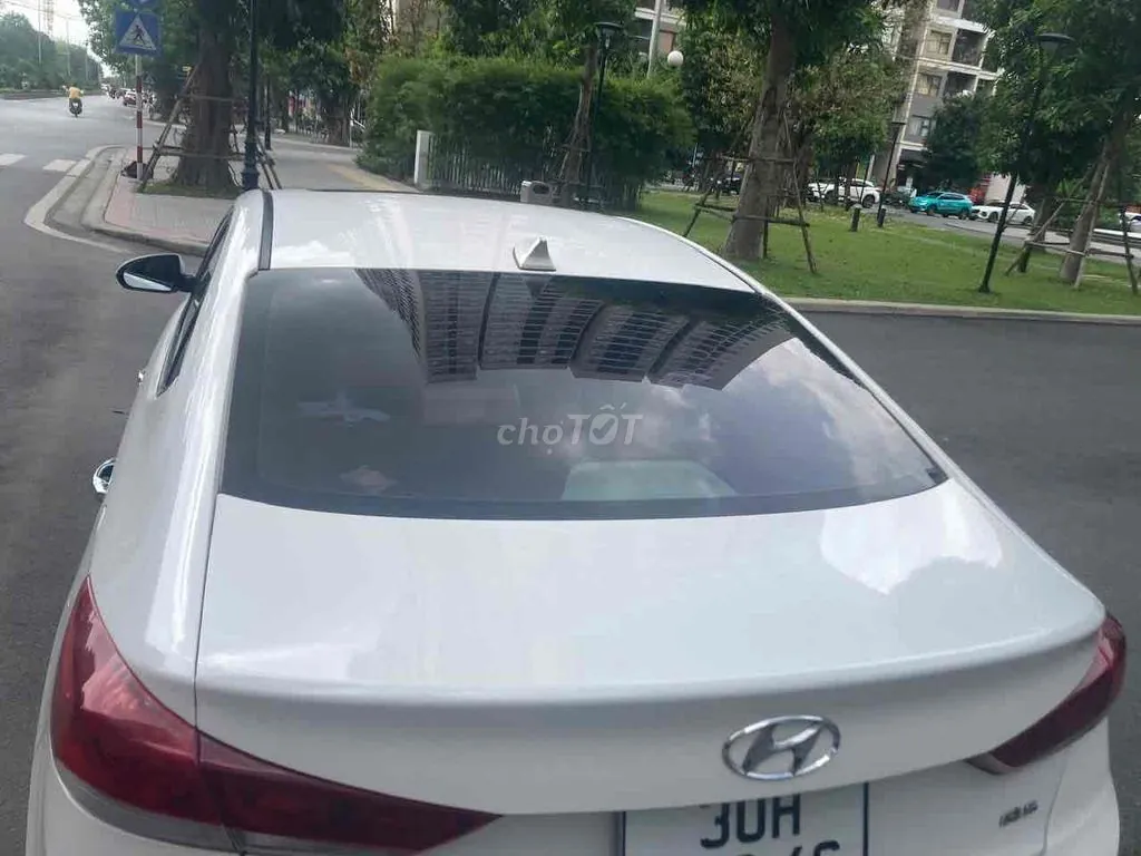 Hyundai Elantra 2017 photo 4