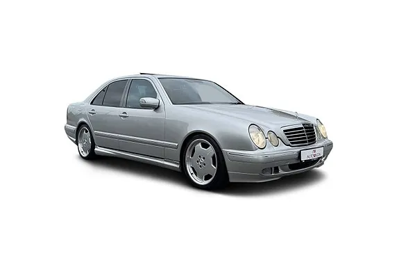Mercedes-Benz E320 2002 photo 2