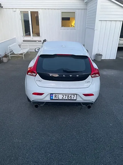 Volvo V40 2018 photo 2