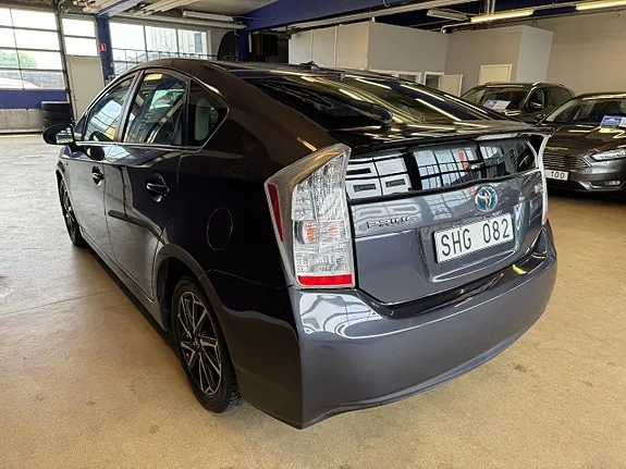 Toyota Prius 2011 photo 5