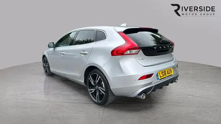 Volvo V40 2018 photo 2