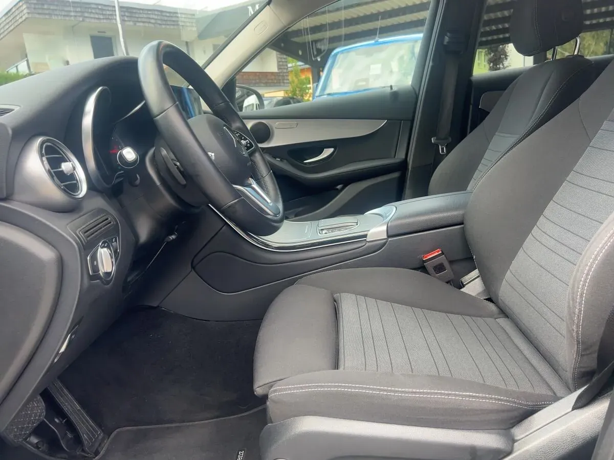 Mercedes-Benz Glc-Class 2022 photo 3