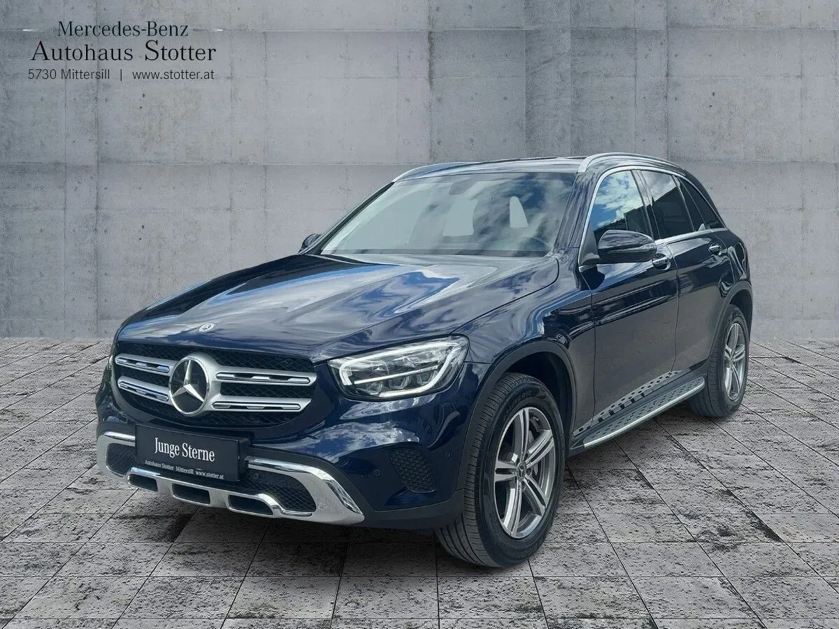 Mercedes-Benz Glc-Class 2022 photo 2