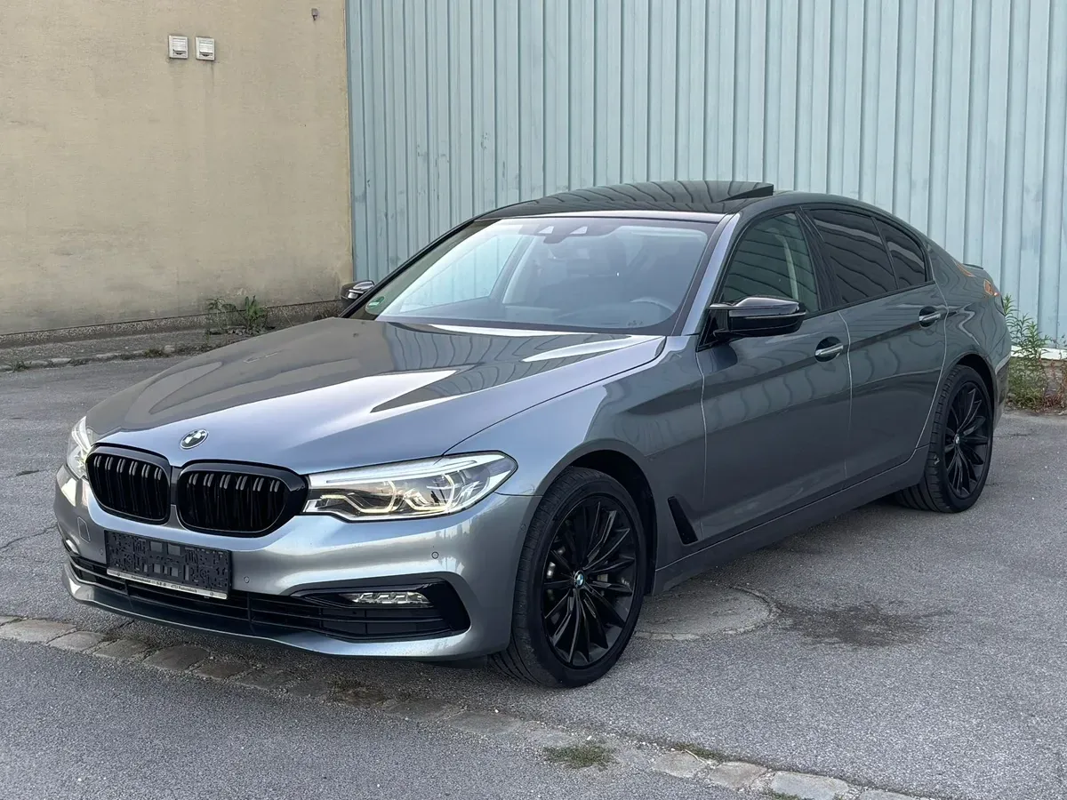 BMW 5 Series 2017 photo 2
