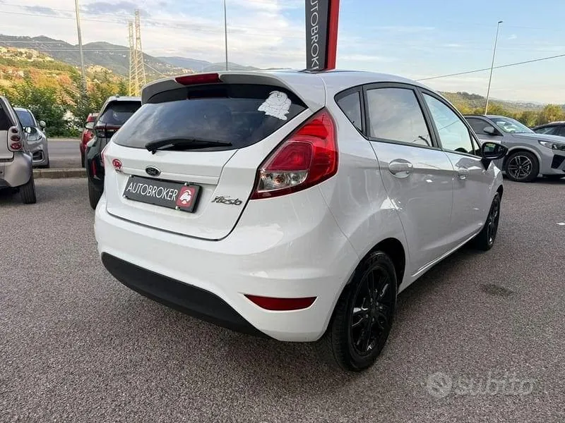 Ford Fiesta 2016 photo 3