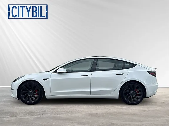 Tesla Model 3 2021 photo 2