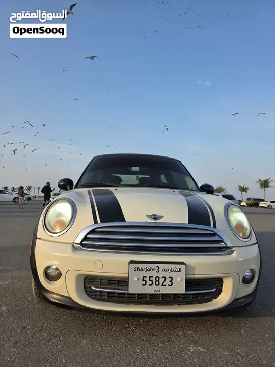 Mini Cooper 2011 photo 2