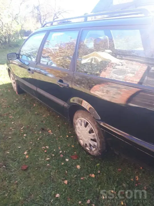 Volkswagen Passat Variant 1994 photo 3