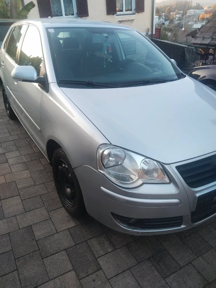 Volkswagen Polo 2006 photo 2