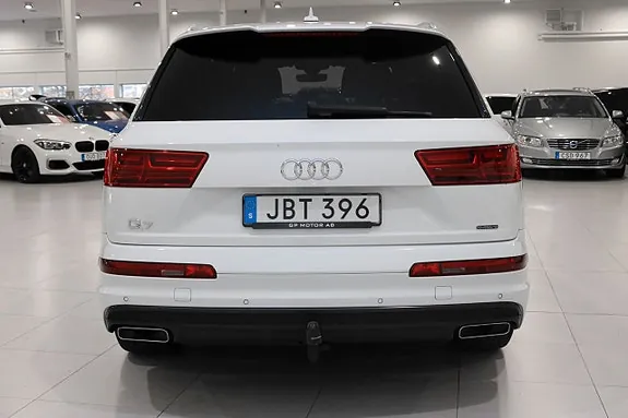 Audi Q7 2016 photo 4
