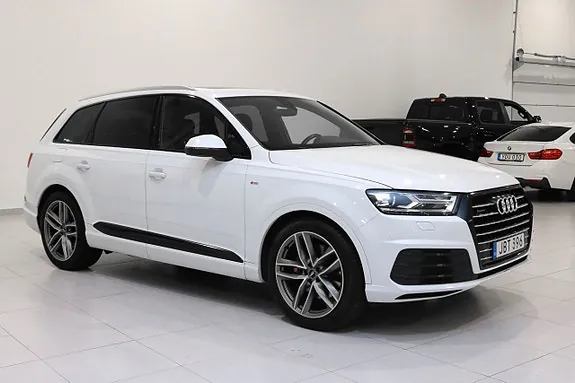 Audi Q7 2016 photo 2