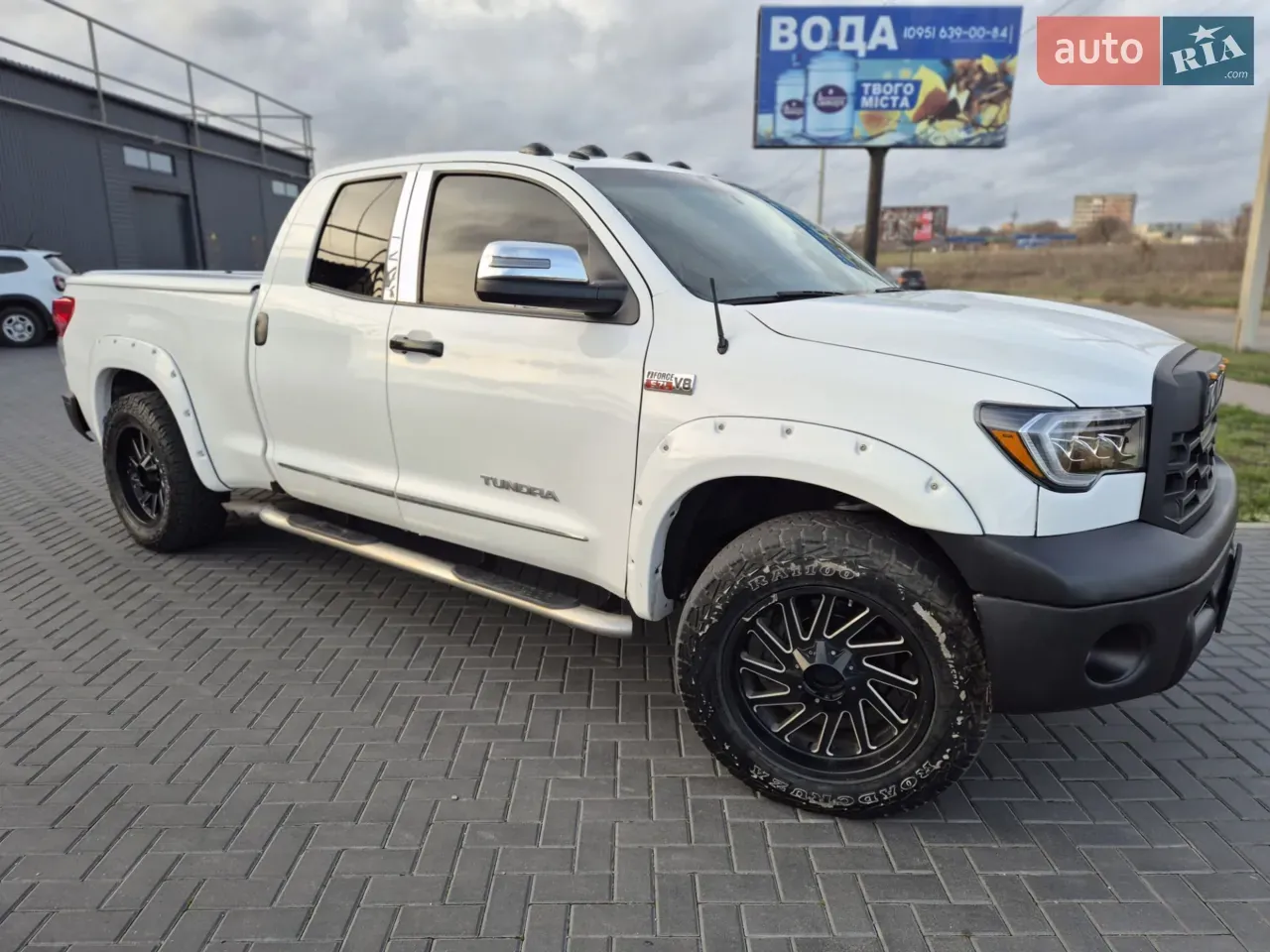 Toyota Tundra 2012 photo 4