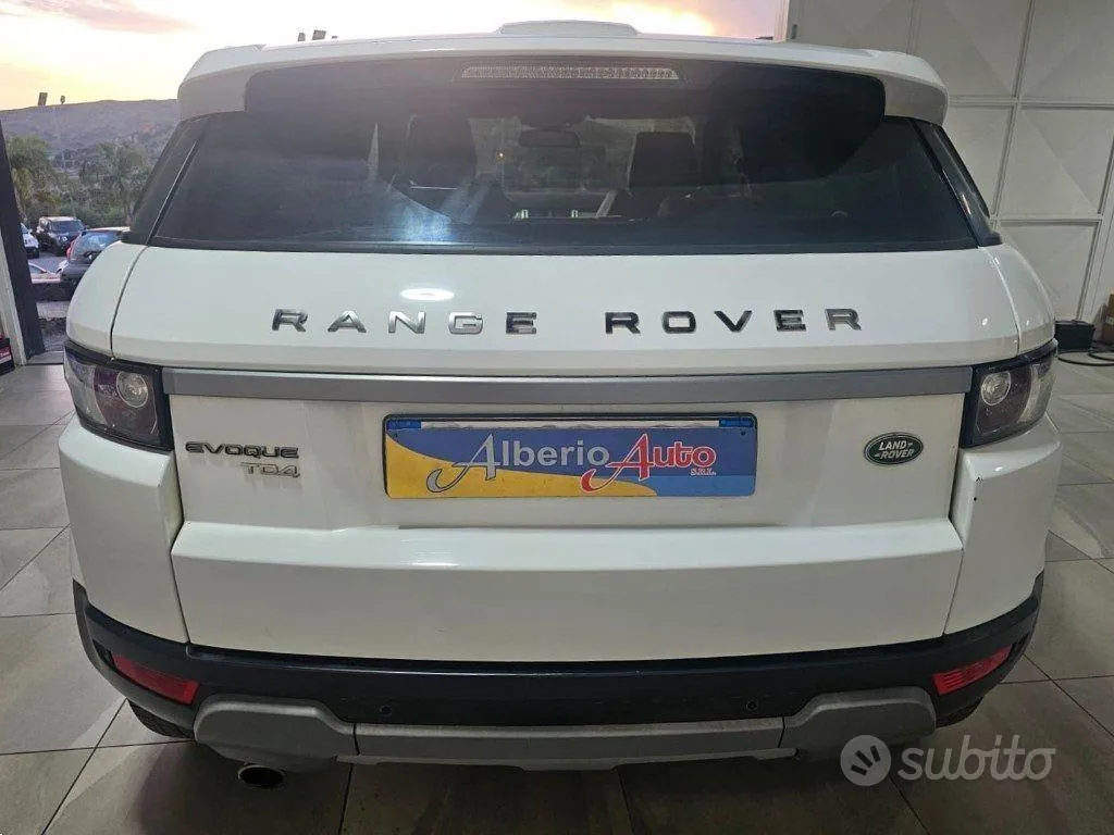 Land Rover Range Rover Evoque 2014 photo 4