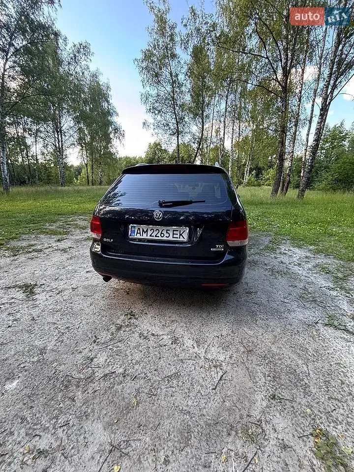 Volkswagen Golf 2011 photo 5