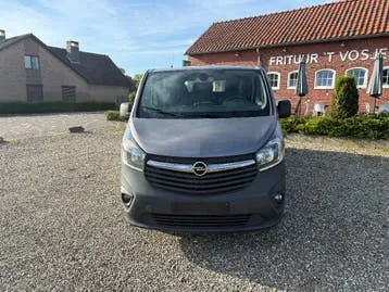 Opel Vivaro 2015 photo 2