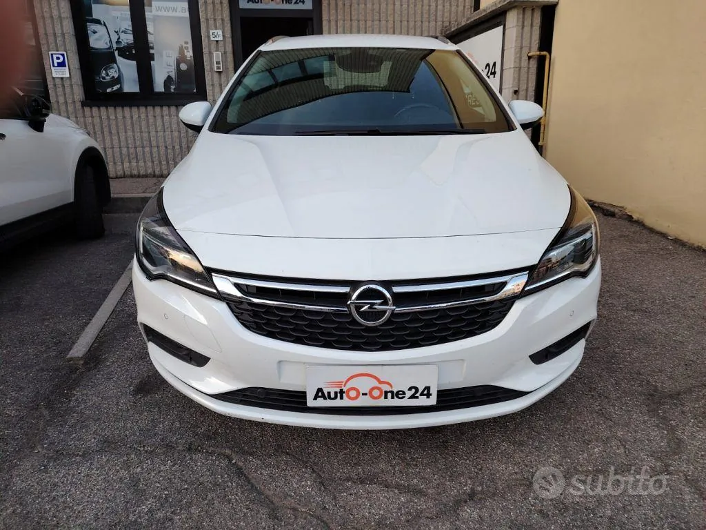 Opel Astra 2018 photo 4
