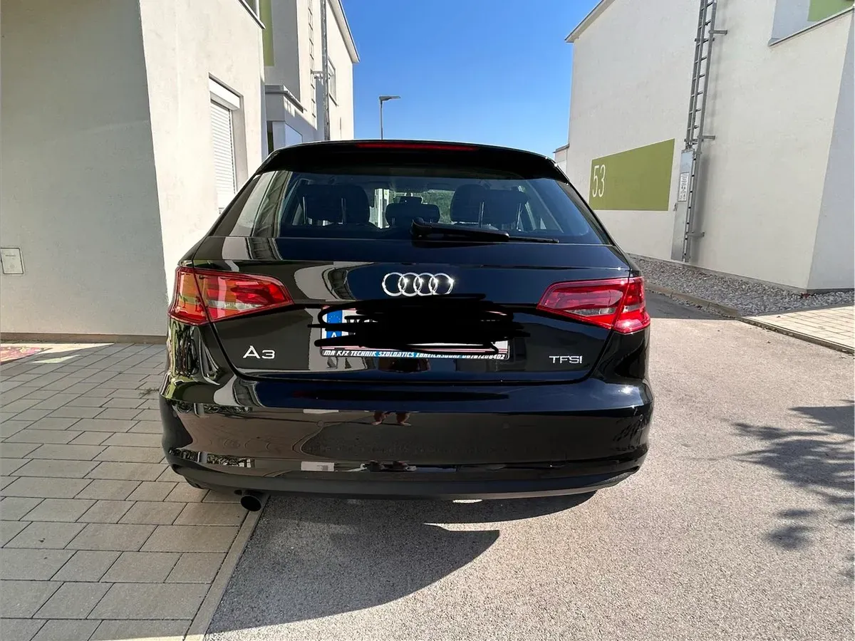 Audi A3 2015 photo 2