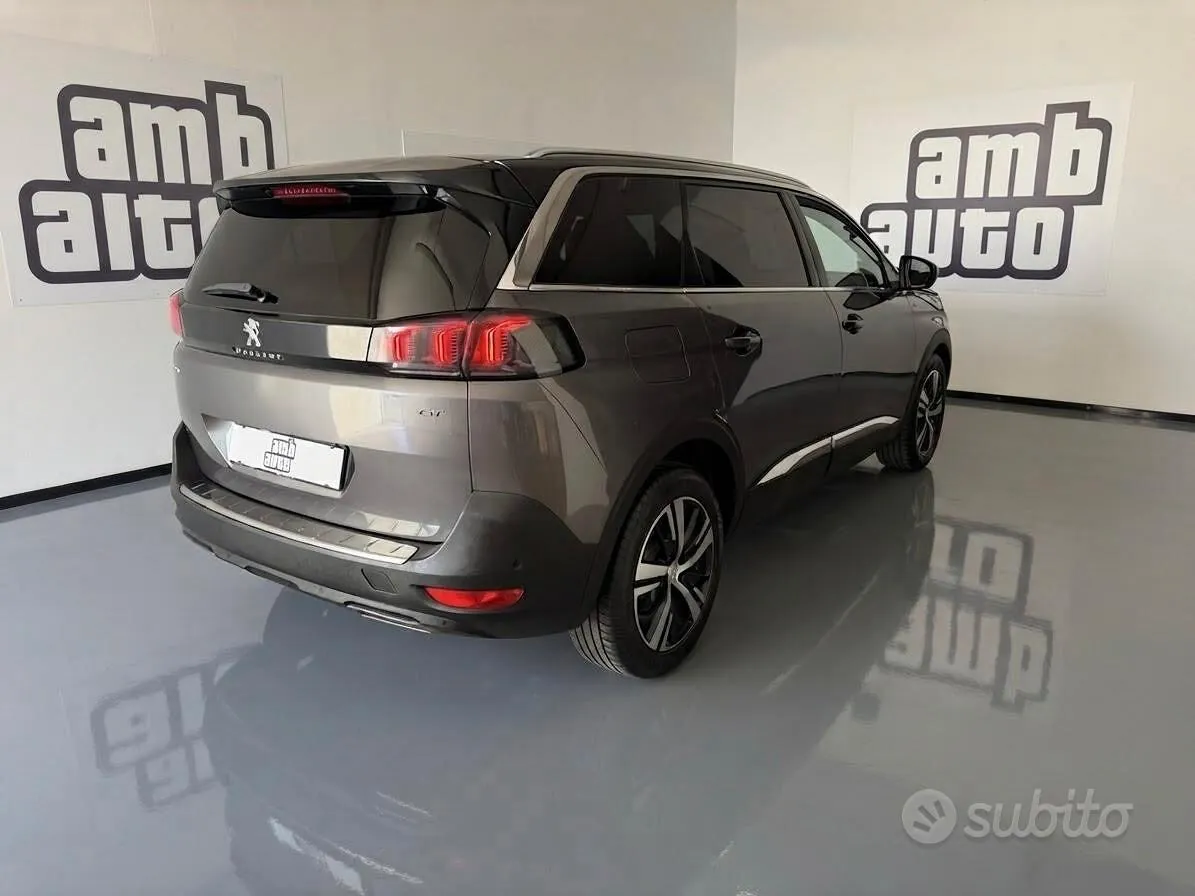 Peugeot 5008 2023 photo 3
