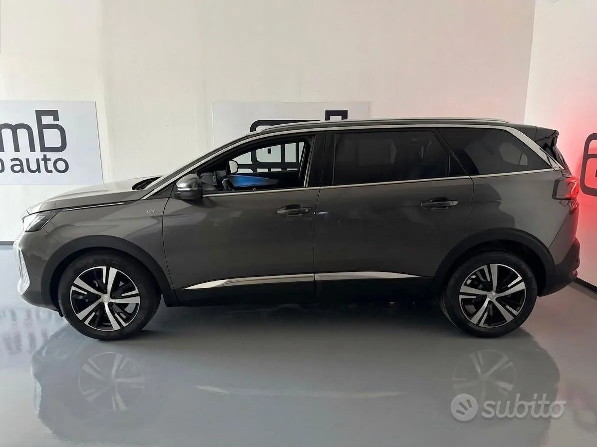 Peugeot 5008 2023 photo 4