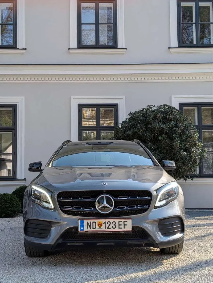 Mercedes-Benz Gla Class 2017 photo 2