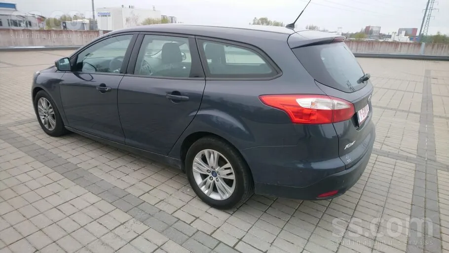 Ford Focus 2014 photo 3