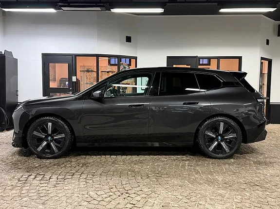 BMW Ix 2022 photo 2