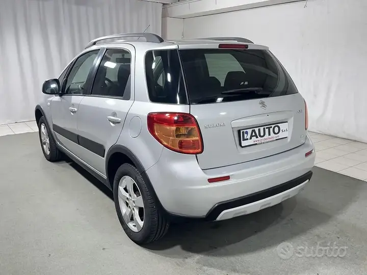 Suzuki Sx4 2011 photo 3