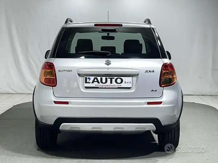 Suzuki Sx4 2011 photo 4