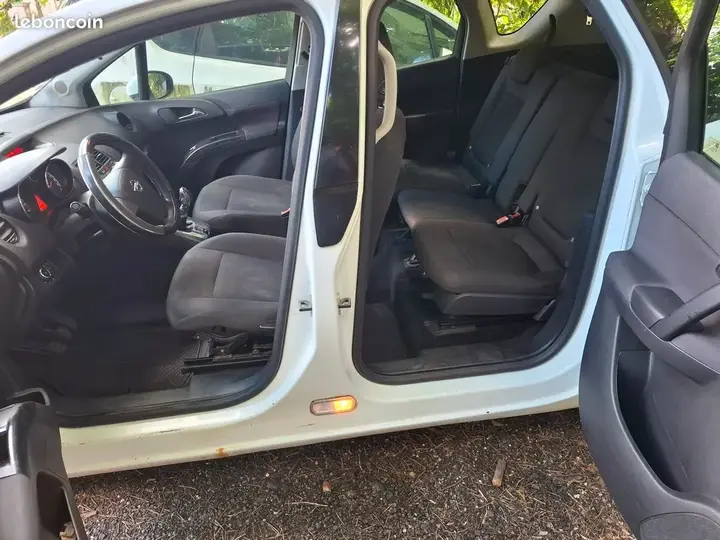 Opel Meriva 2013 photo 3