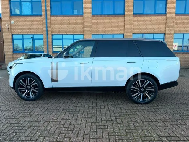 Land Rover Range Rover 2026 photo 3