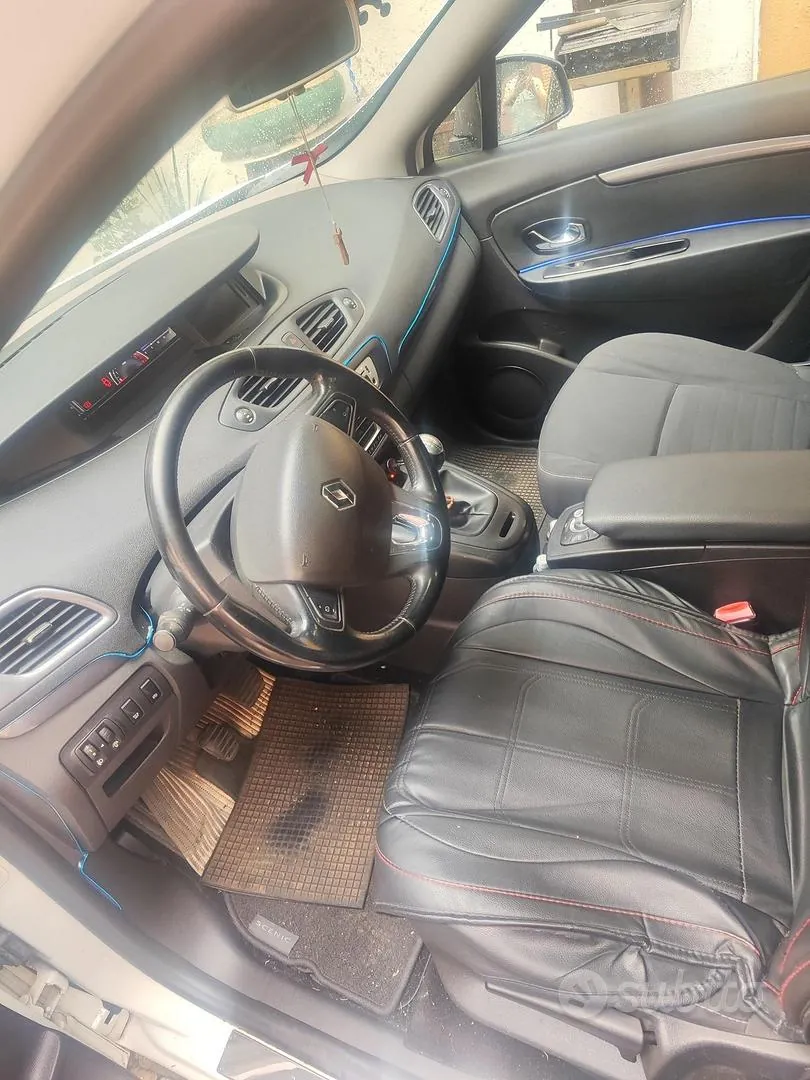 Renault Scenic 2015 photo 5