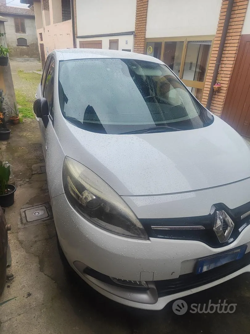 Renault Scenic 2015 photo 4