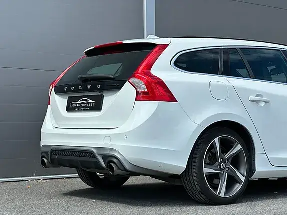 Volvo V60 2014 photo 3