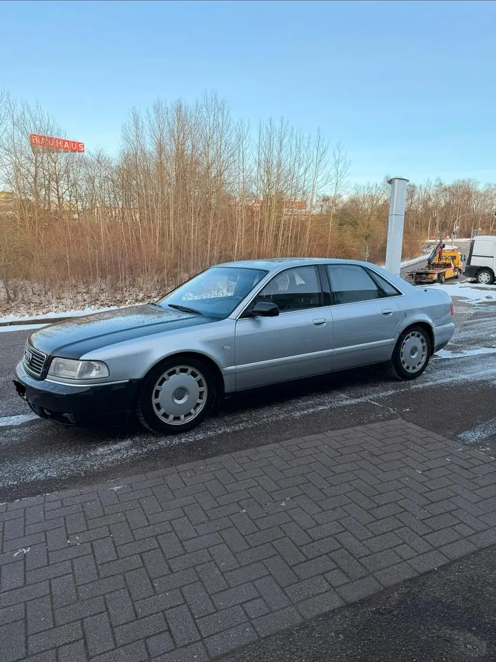 Audi A8