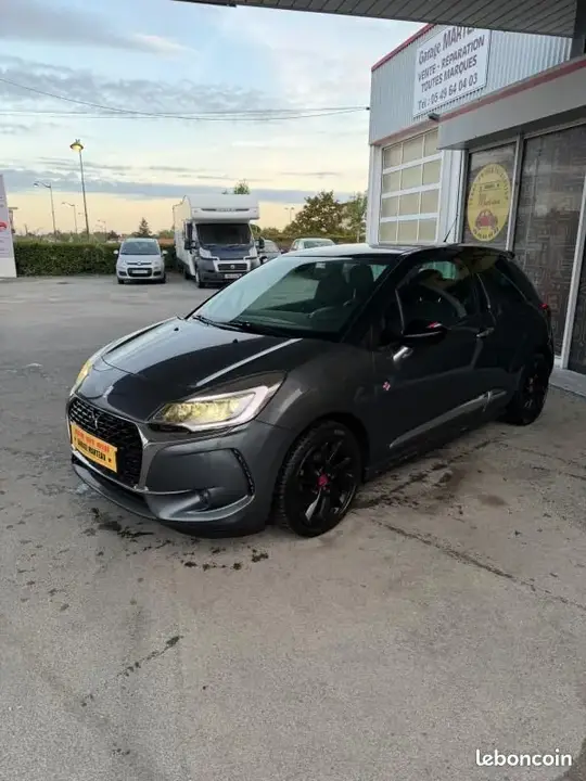 DS Automobiles Ds3 2016 photo 3
