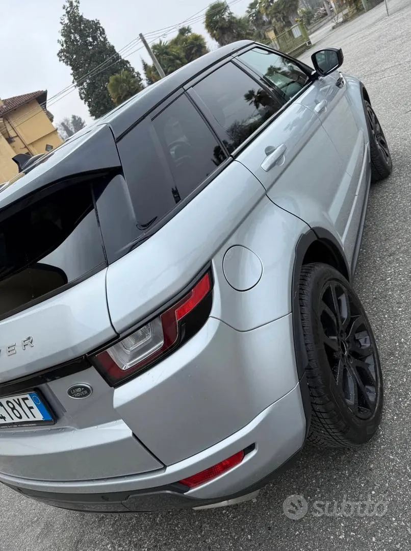 Land Rover Evoque 2016 photo 2