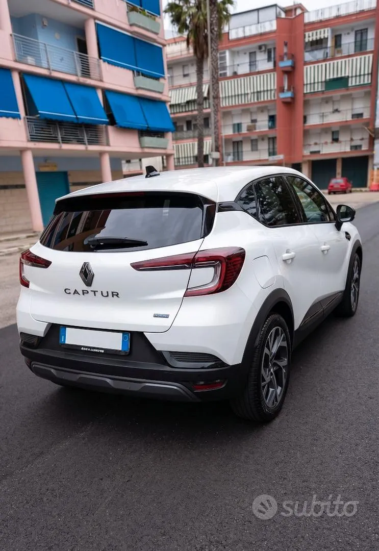 Renault Captur 2025 photo 2
