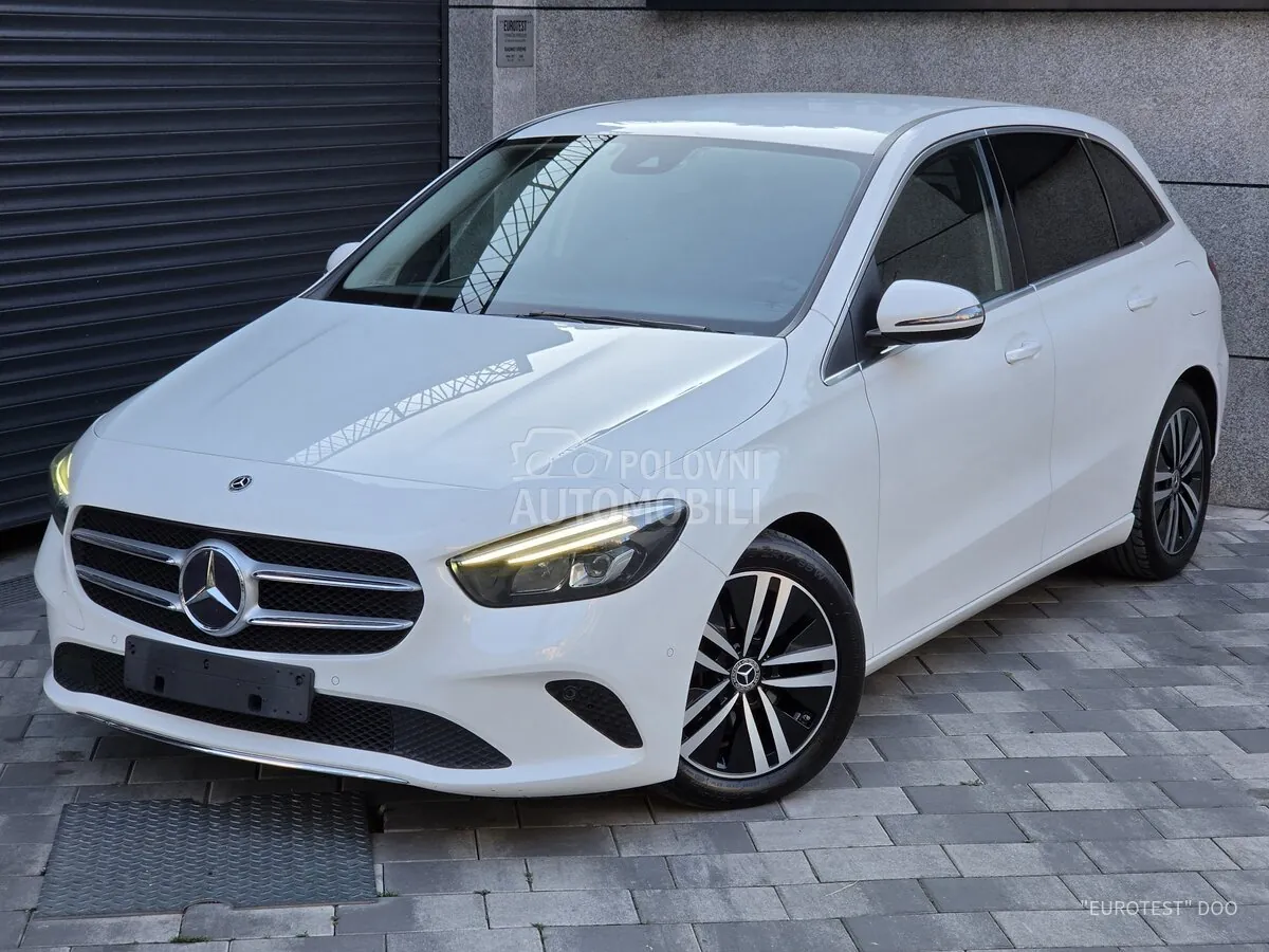 Mercedes-Benz B180 2022 photo 2