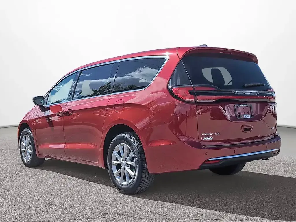 Chrysler Pacifica 2027 photo 3