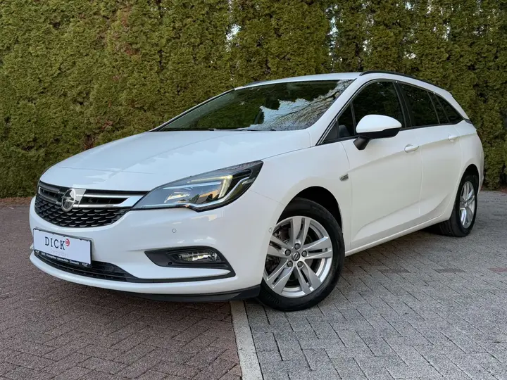 Opel Astra 2019 photo 3