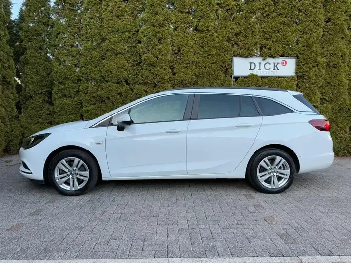 Opel Astra 2019 photo 4