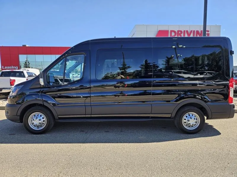 Ford Transit 2025 photo 2